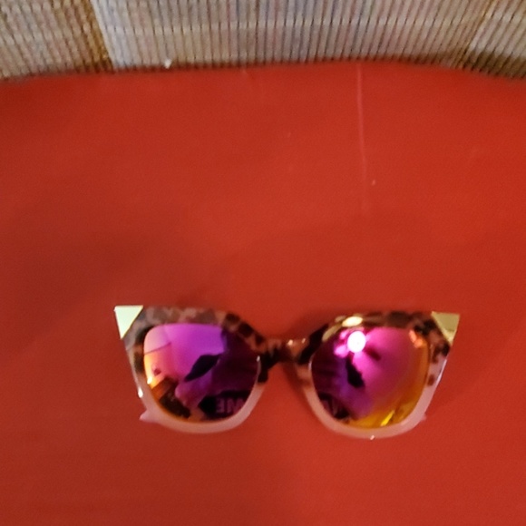 Sunglasses - Picture 2 of 2